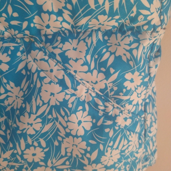 American Eagle Outfitters reversible puffer vest - Picture 4 of 8